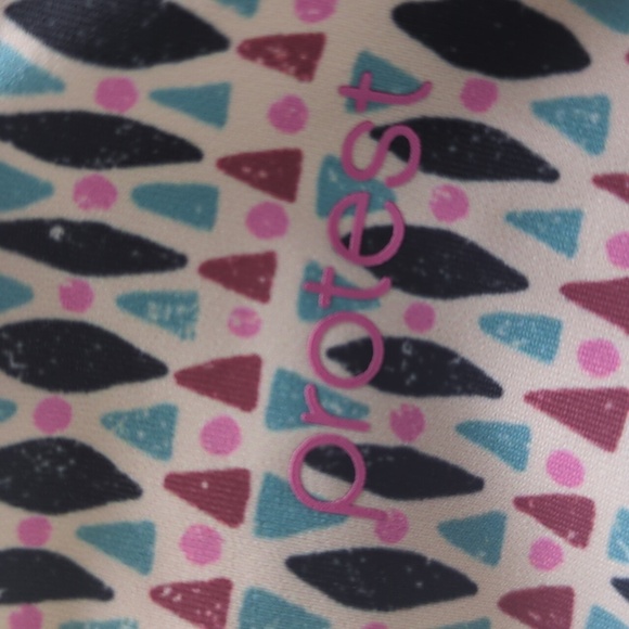 2/$25-Protest Multicolor Tankini Top Size EU 38/M - Picture 9 of 12